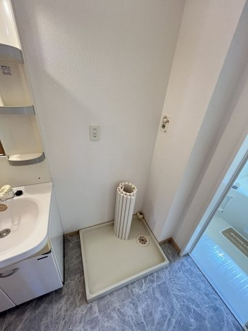 クレセント北峰　B棟の洗面所