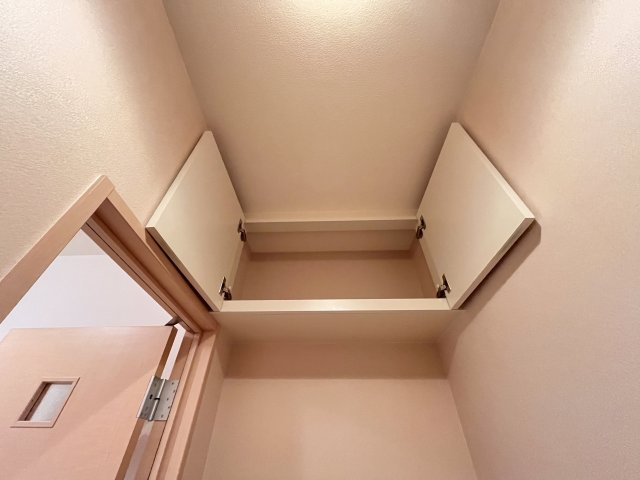 クレセント北峰　B棟の収納