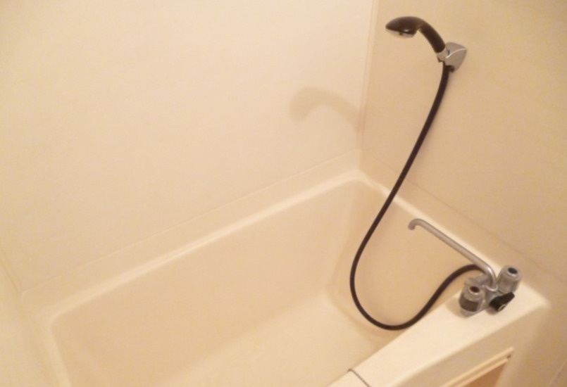 久留米市津福今町のハイツの浴室|お風呂です