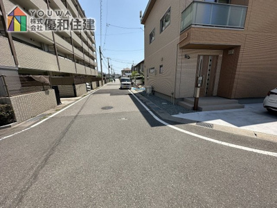 【前面道路含む現地写真】 | 明石市二見町西二見駅前３丁目　中古戸建