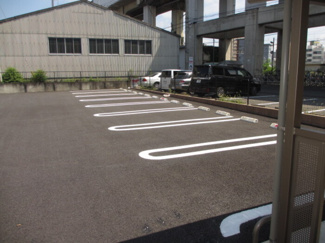 【駐車場】