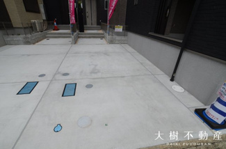 【駐車場】