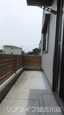 ルミエルB棟のバルコニー