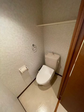 仲介手数料0円！！アルフィーレ新栄のトイレ