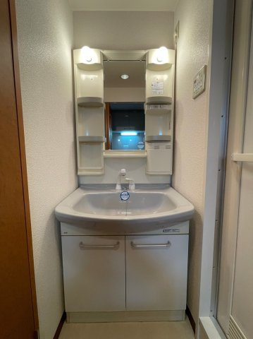 仲介手数料0円！！アルフィーレ新栄の独立洗面台