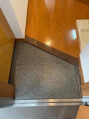 仲介手数料0円！！アルフィーレ新栄の玄関