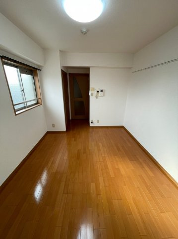 仲介手数料0円！！アルフィーレ新栄の洋室