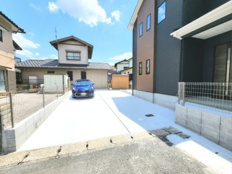 ーFITーフィットー小倉南区中貫2丁目1期　【小倉南区　新築戸建て】の駐車場|駐車スペースは広々４台可能♪　【小倉南区　新築戸建て】