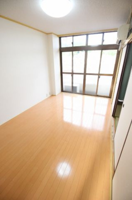 【居間・リビング】 | マンションハヤシビル | マンションハヤシビル　リビング
