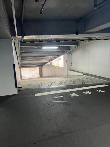 エリアスの駐車場|スロープ式で便利