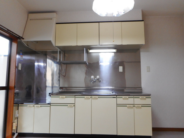 マンション直のキッチン|キッチン