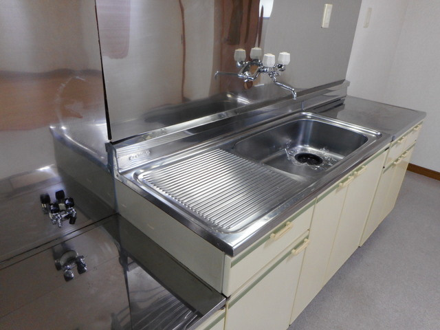 マンション直のキッチン|キッチン