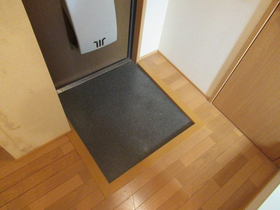 【玄関】 | ウエストヒル開生（河内永和賃貸） | 玄関です