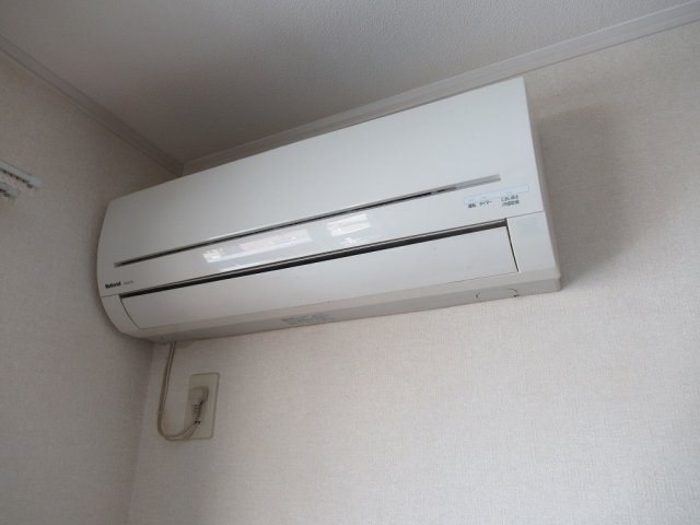【設備】 | ウエストヒル開生（河内永和賃貸） | エアコンです