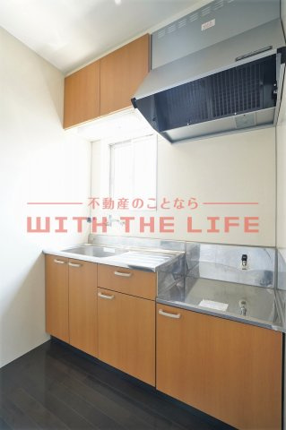 エリコーポⅡ【キャッシュバック対象物件】のキッチン|コンパクトなキッチンで掃除もラクラク