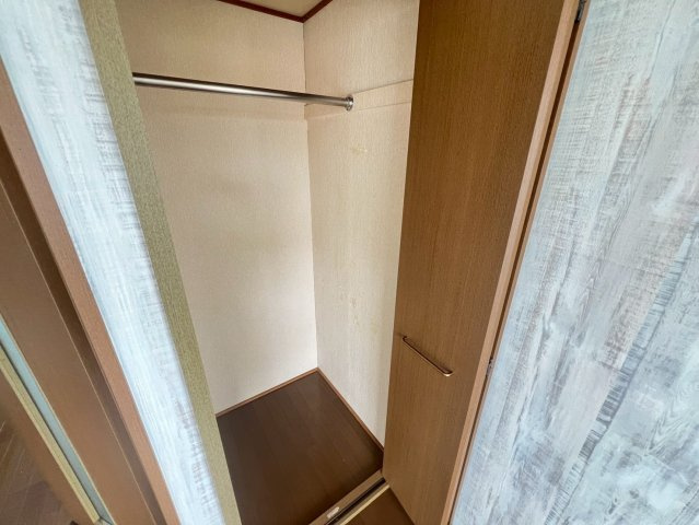 さくらハイツの収納|クローゼットです
