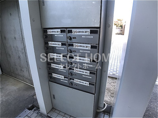 【エントランス】 | 建物の内部です