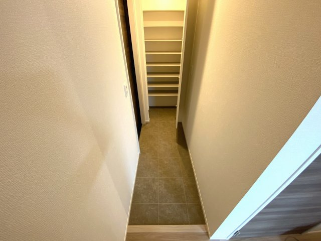 エヌプレミールの玄関