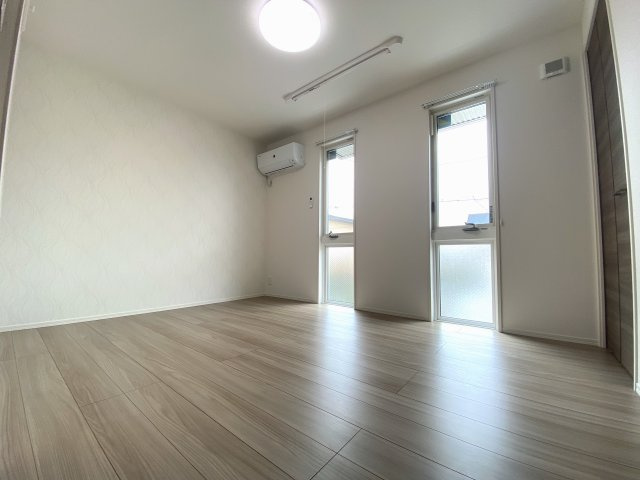 エヌプレミールの寝室