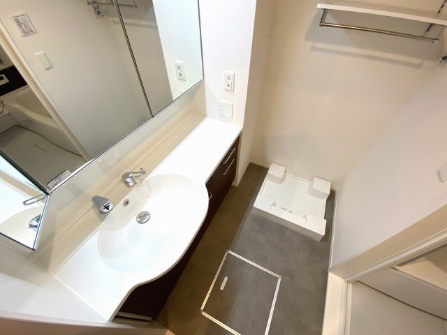 エヌプレミールの洗面所