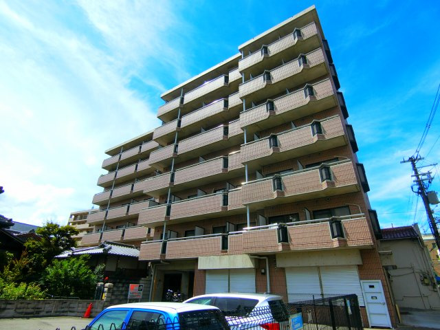 アルファビルの外観