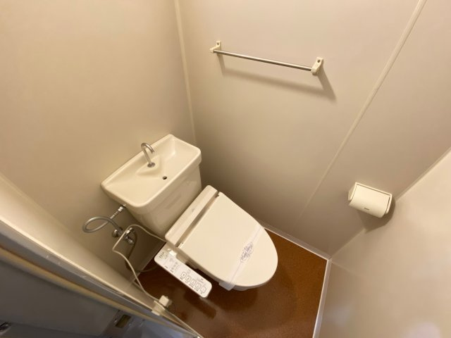 アルファビルのトイレ