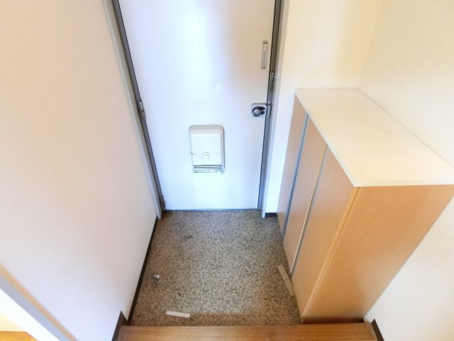 リメインズMハイツの玄関|同マンション別部屋写真