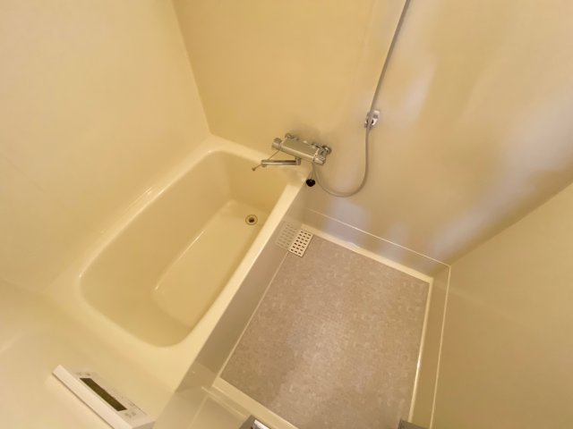 リメインズMハイツの浴室|同マンション別部屋写真