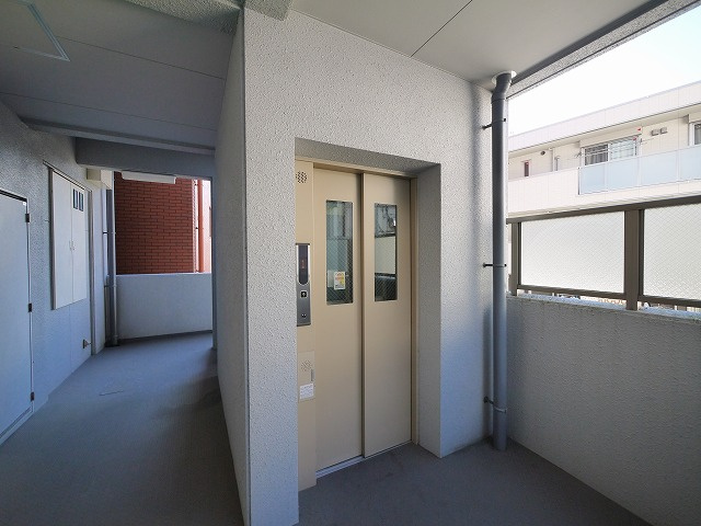 サンシャイン　富雄駅前のその他共用部分|エレベーターございます。