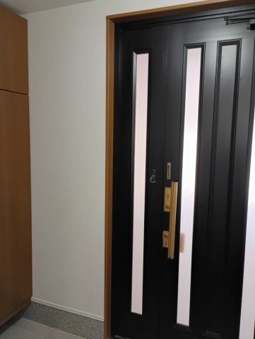 中古戸建　四條畷市中野新町（平成4年築）の玄関