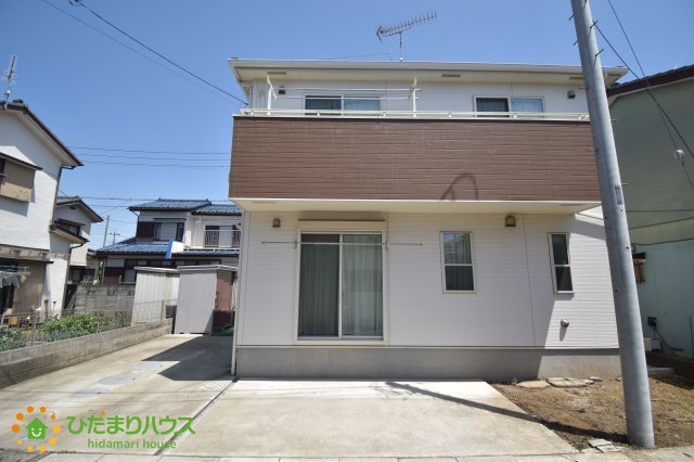 桶川市上日出谷　中古一戸建ての外観|南西道路につき陽当り良好です☆彡