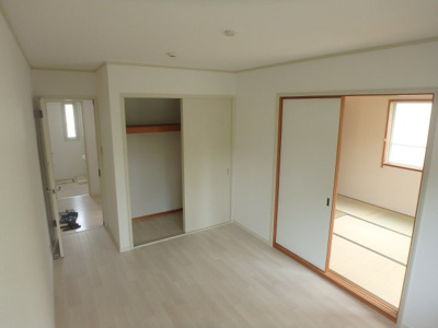 【寝室】 | カーザ甲東園 | 寝室にいかがでしょうか