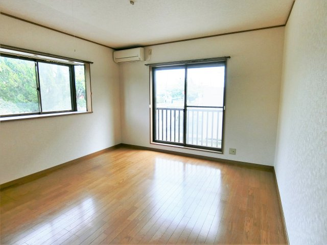 パークハイツB棟の居間・リビング