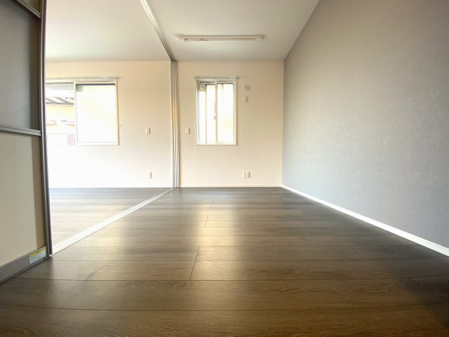 ラ・メゾン狭山の洋室