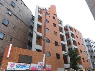 【外観】 | プランドール上新庄 | 変わったオシャレな形の建物です。