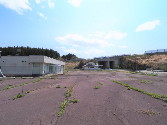  | 【店舗・事務所】大仙市内小友 大曲IC近くの旧ファミリーマート店舗 土地、建物 現状渡し 