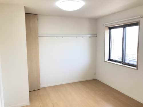 スクーデリアWESTの居間・リビング