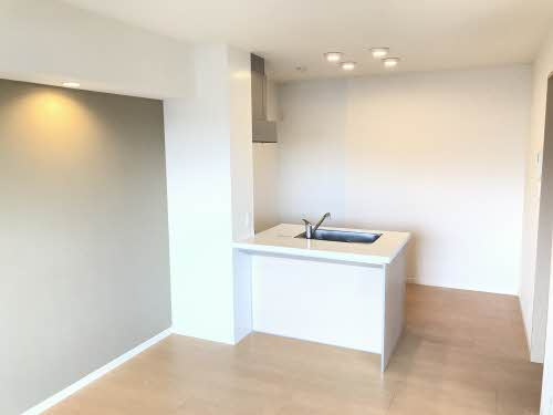 スクーデリアWESTの居間・リビング