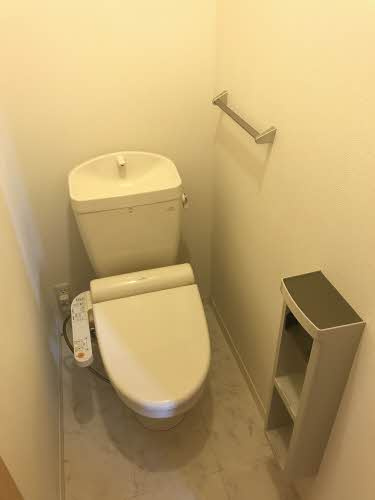 スクーデリアWESTのトイレ