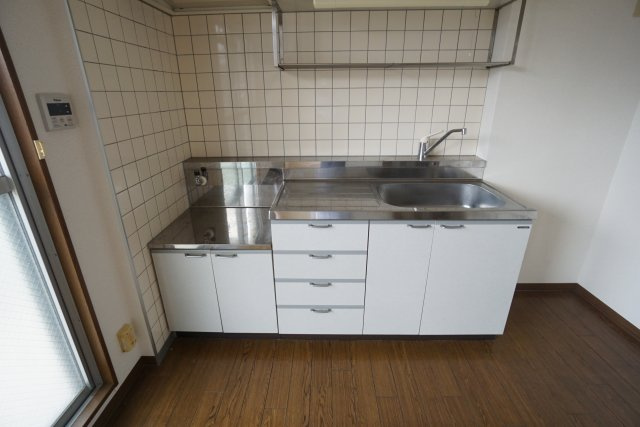 ロイヤルハイツコニーズIIのキッチン