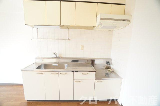 ロイヤルハイツコニーズⅠのキッチン