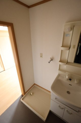 【設備】 | リバーサイド | 室内洗濯機置場