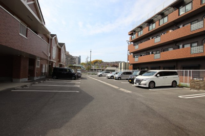 【駐車場】 | リバーサイド