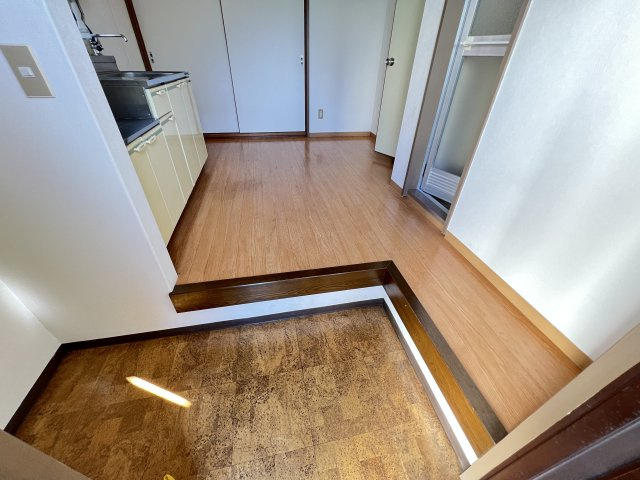 ニューエステート西本町の玄関