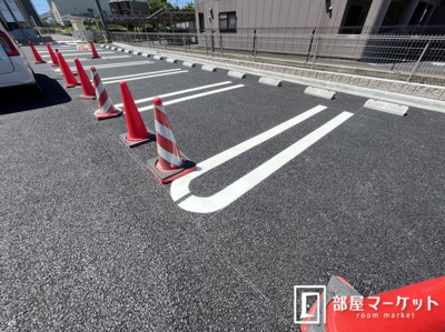【駐車場】 | レーヴ聖心　B
