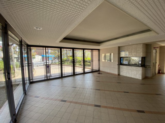 【エントランス】