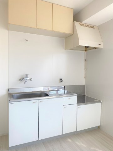 プレゼンス浜の宮のキッチン