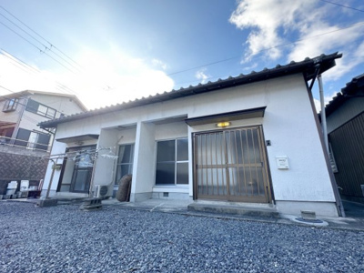 【外観】 | 川辺平家D