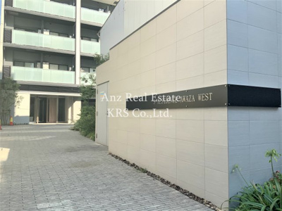 【エントランス】 | S-RESIDENCE阿波座WEST | センスあふれるエントランス♪