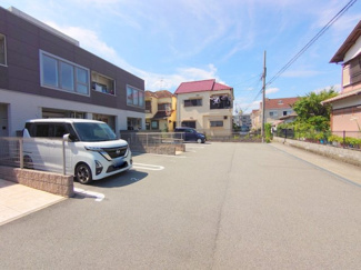 【駐車場】